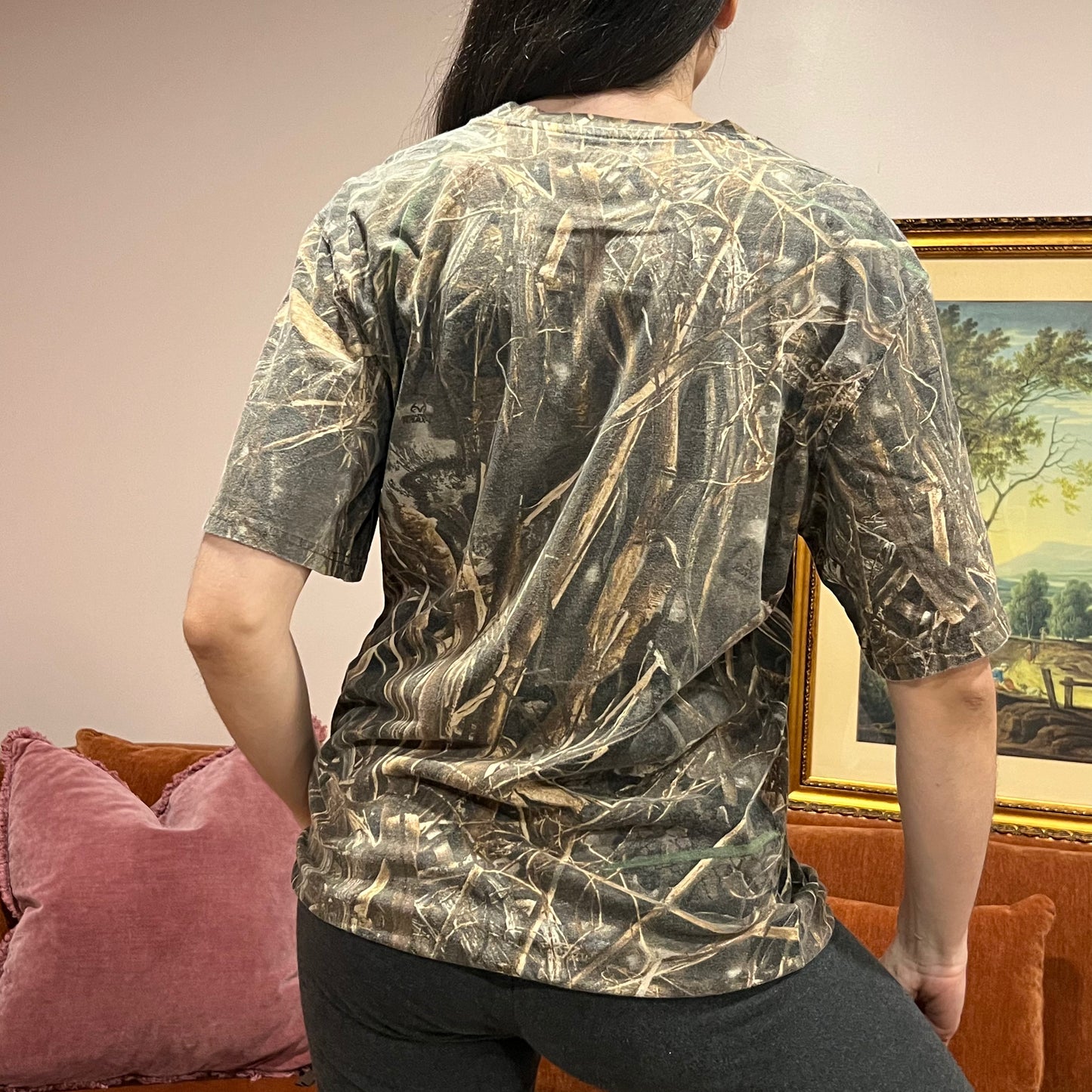 DUMP YOUR REPUBLICAN GIRLFRIEND camo t-shirt with orange text (L)
